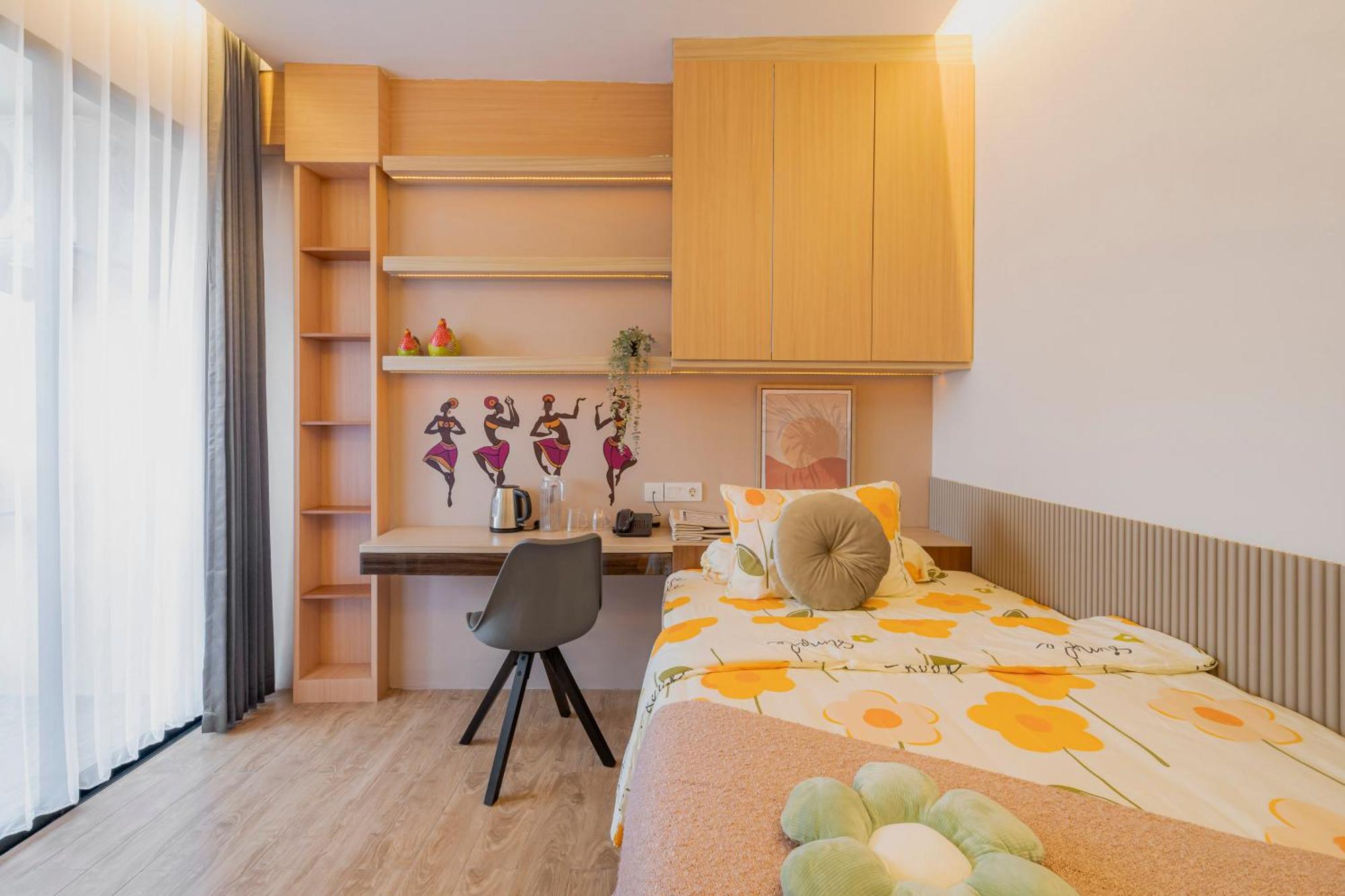 Stay.Vie Hotel Сурабая Екстериор снимка