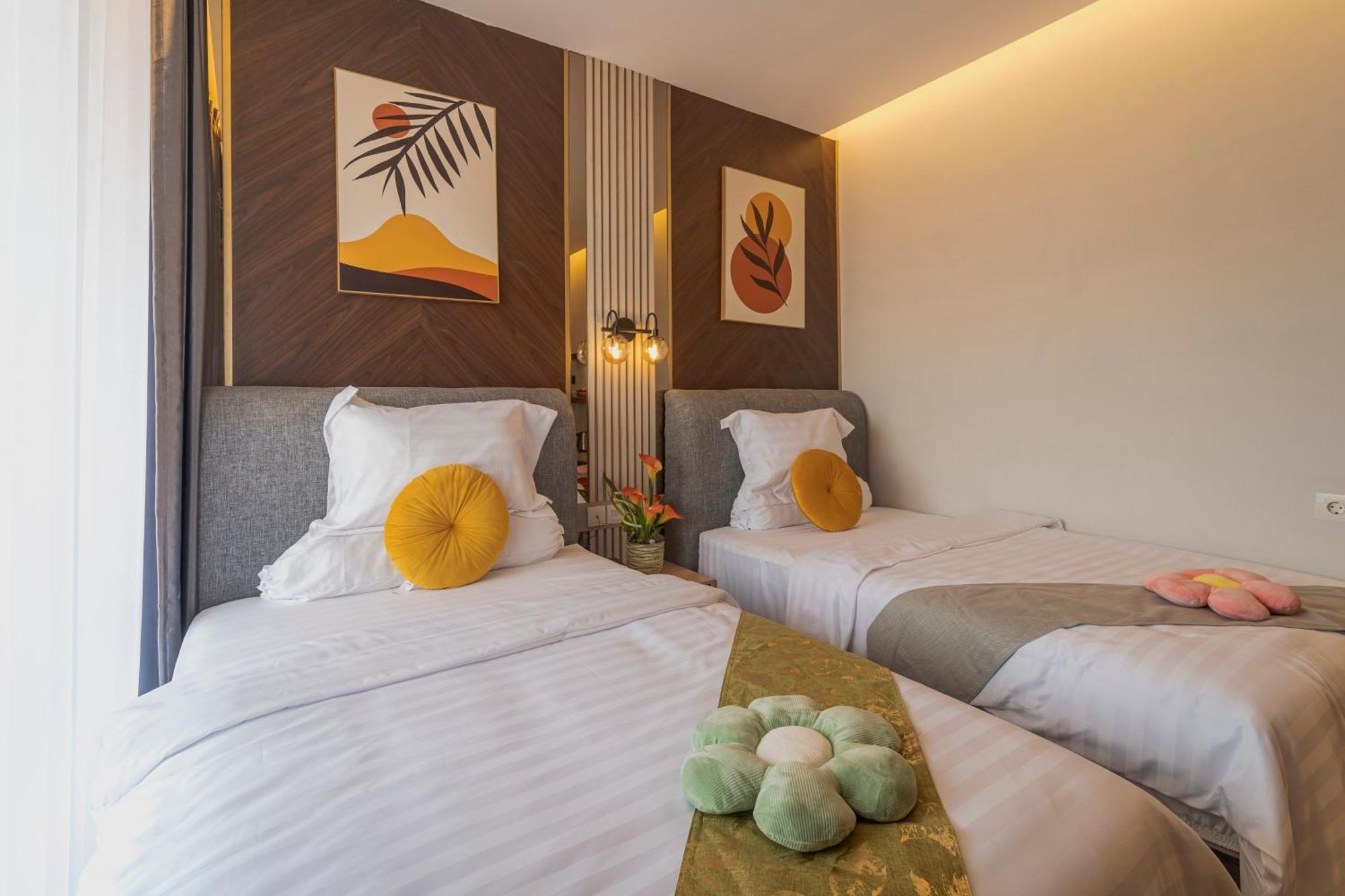 Stay.Vie Hotel Сурабая Екстериор снимка