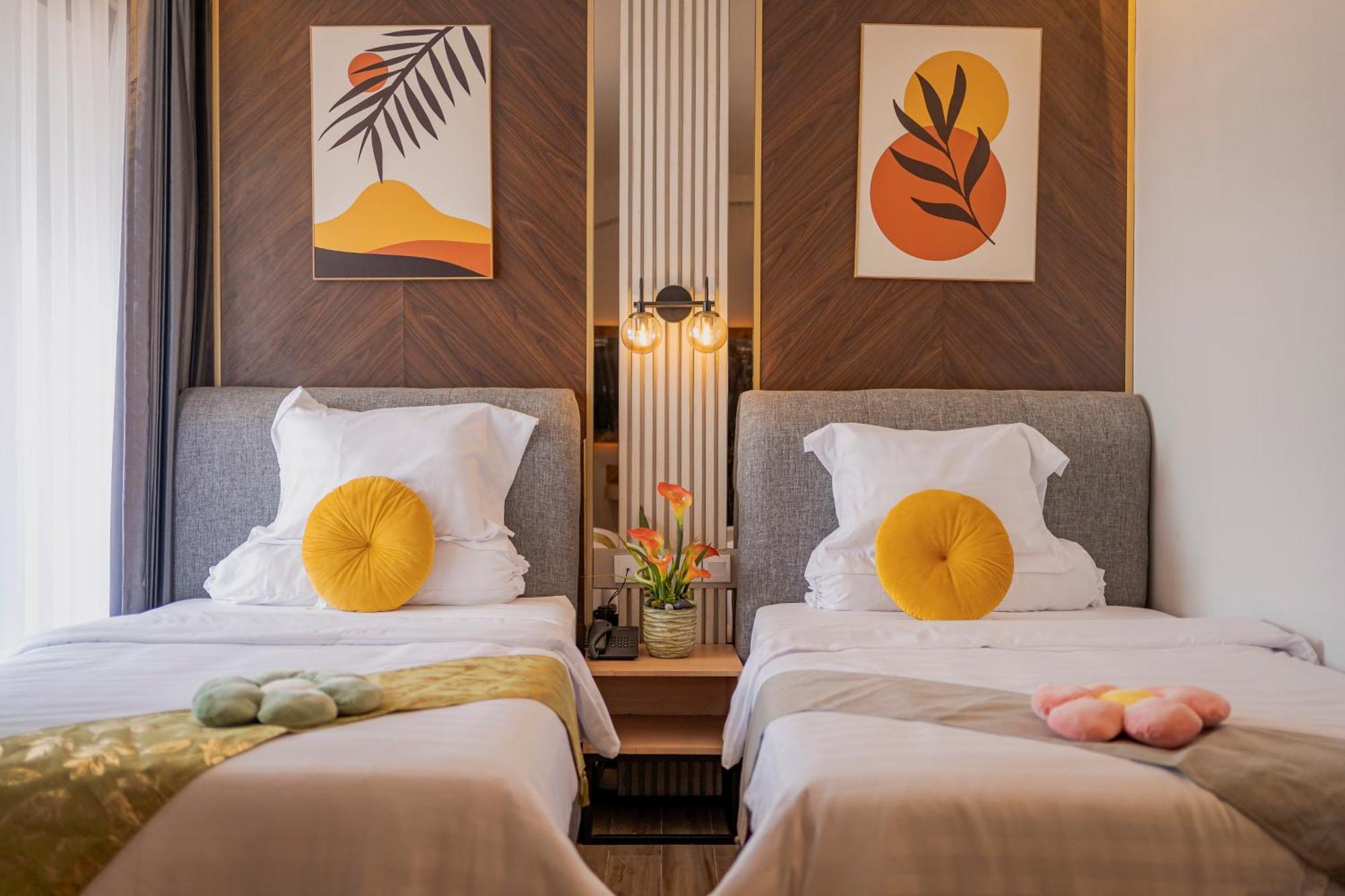 Stay.Vie Hotel Сурабая Екстериор снимка